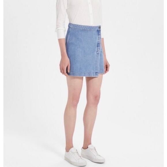 Theory Kinley Wrapped Button Mini Skirt Denim Women’s Size 10 - Picture 1 of 10